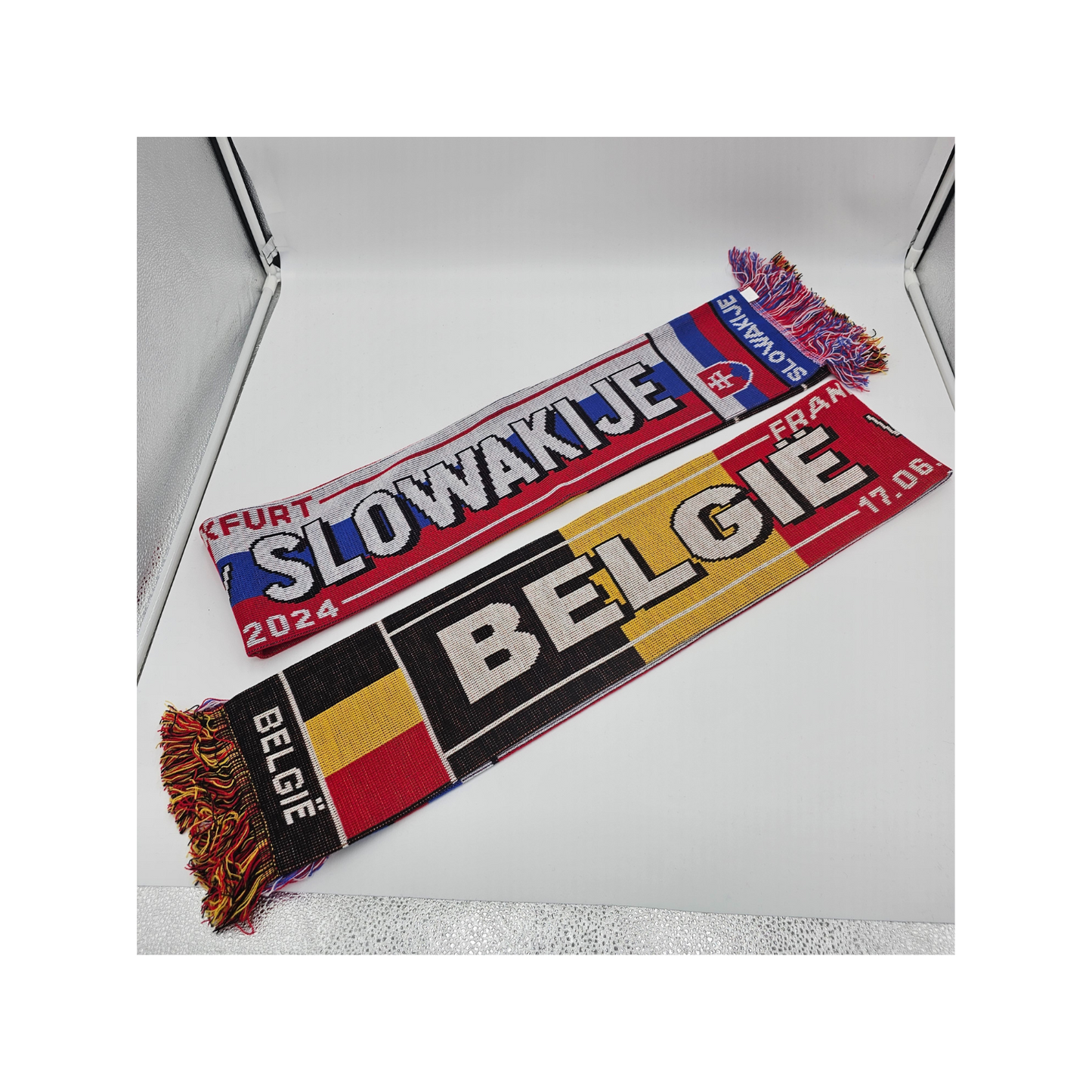 Spieltagschal Belgien - Slowakei  - 100% Polyacryl